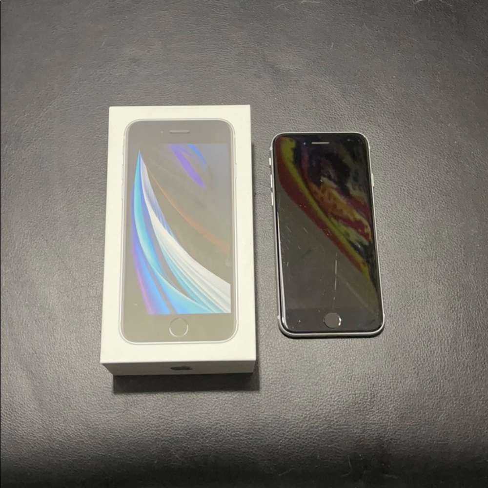 iPhone se 2020